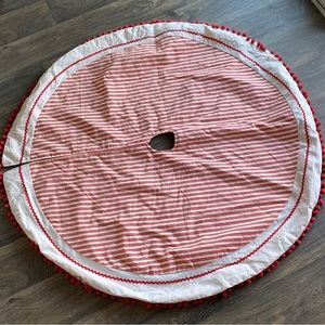 Christmas tree skirt